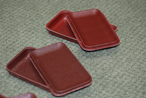 thermoformed red algae plastic trays