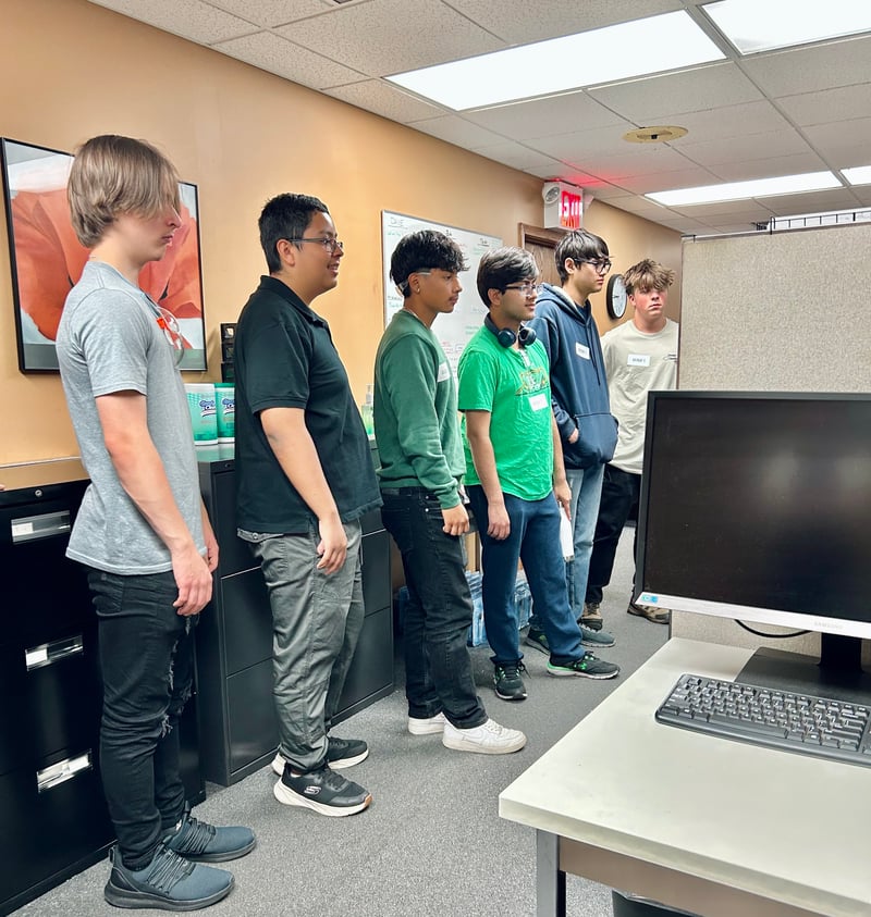 students meet with engineering