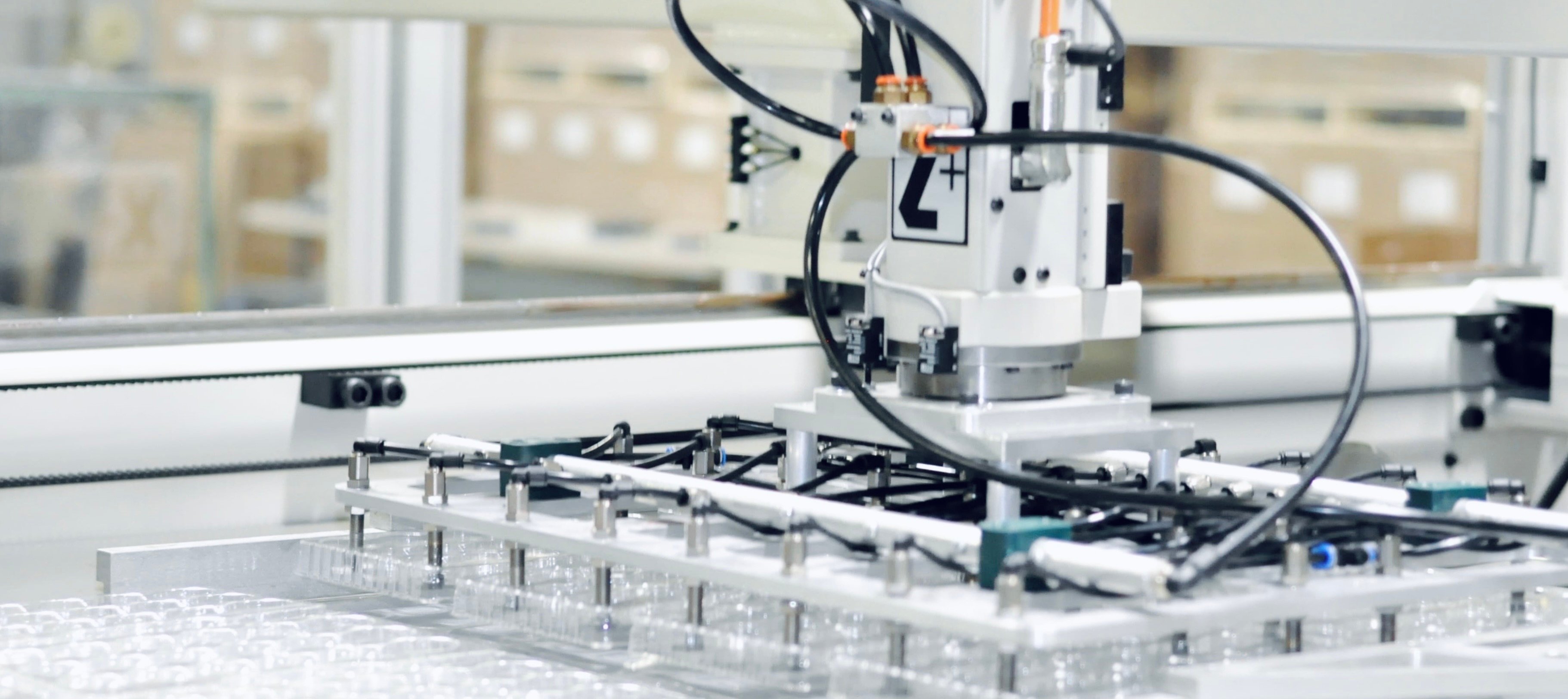 Plastics thermoforming with automation