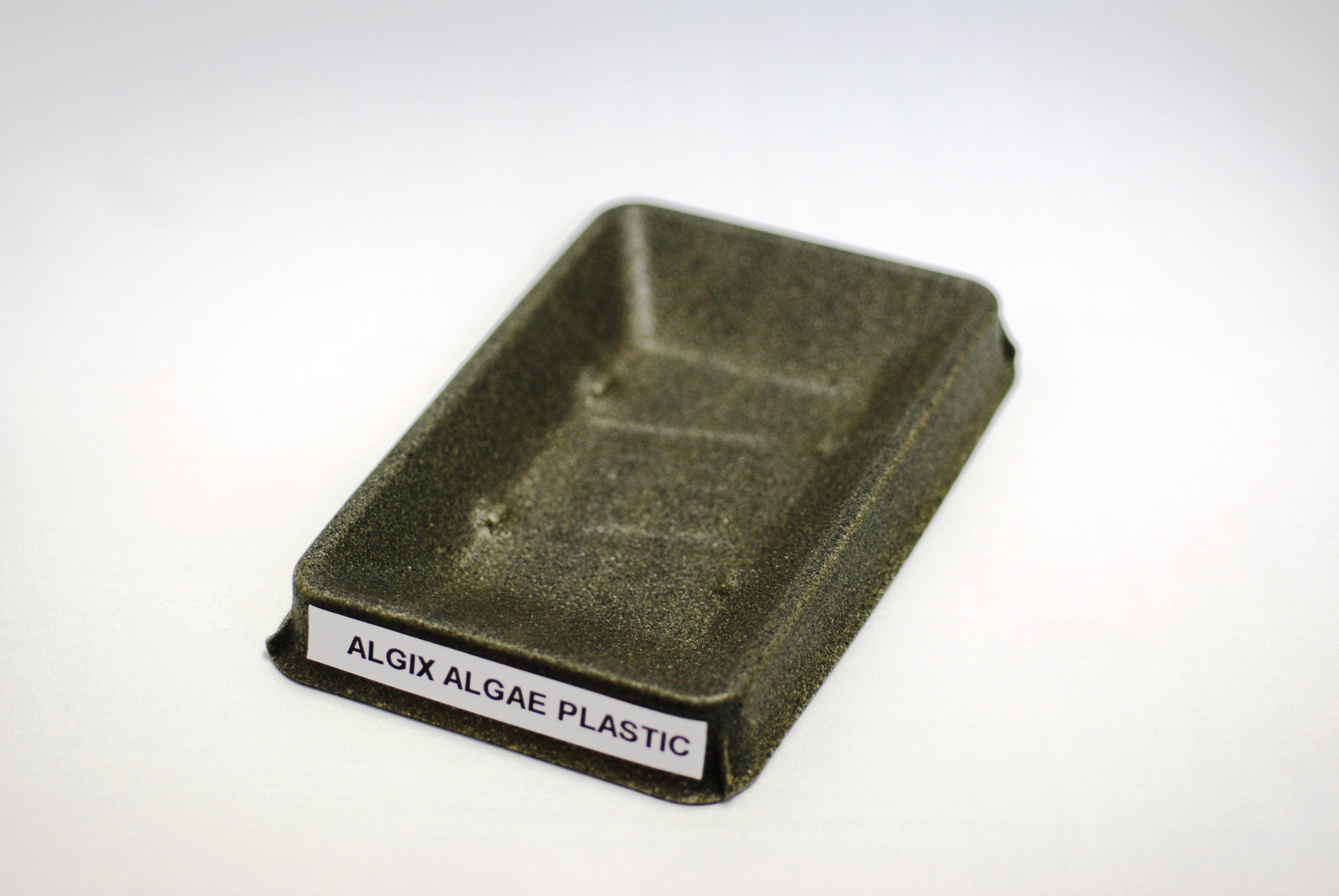 thermoformed algae plastic 