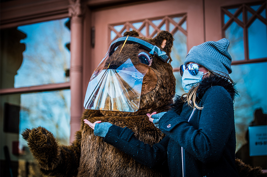 Woodstock Willie in Dordan face shield