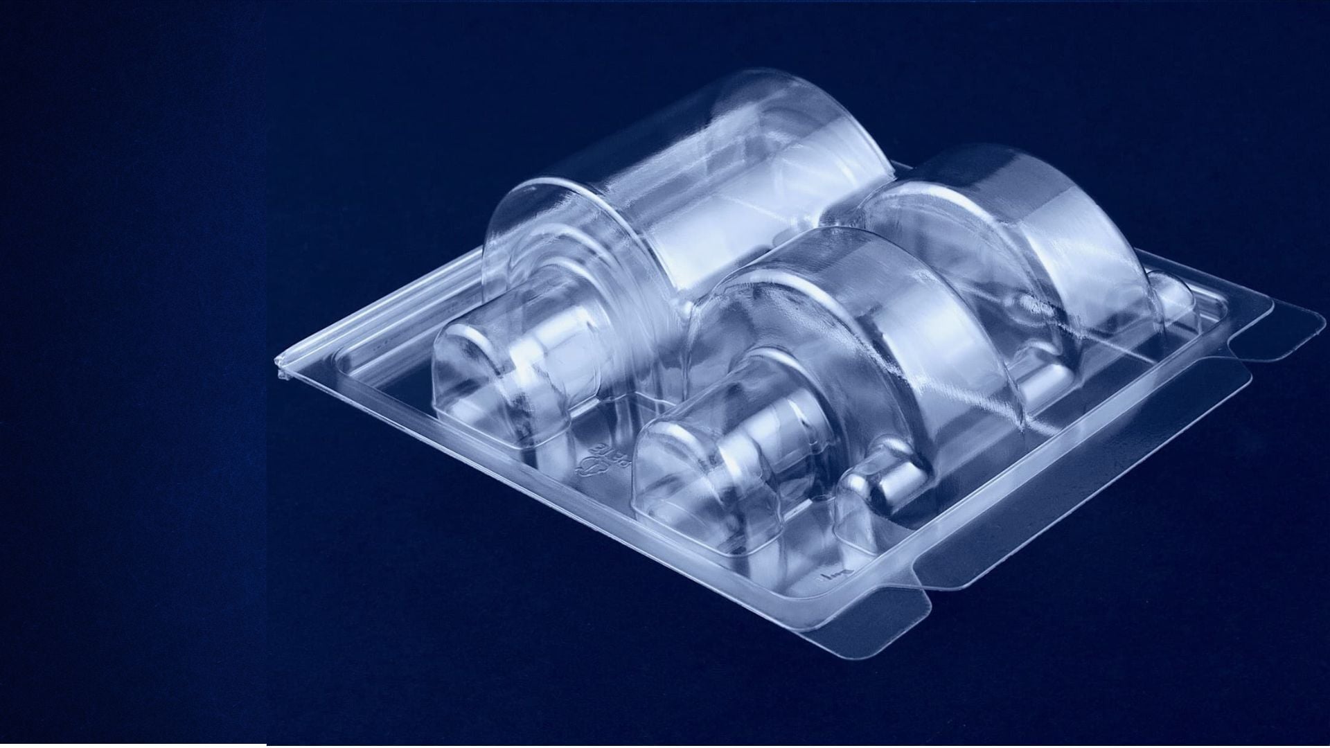 Plastic clamshell packaging