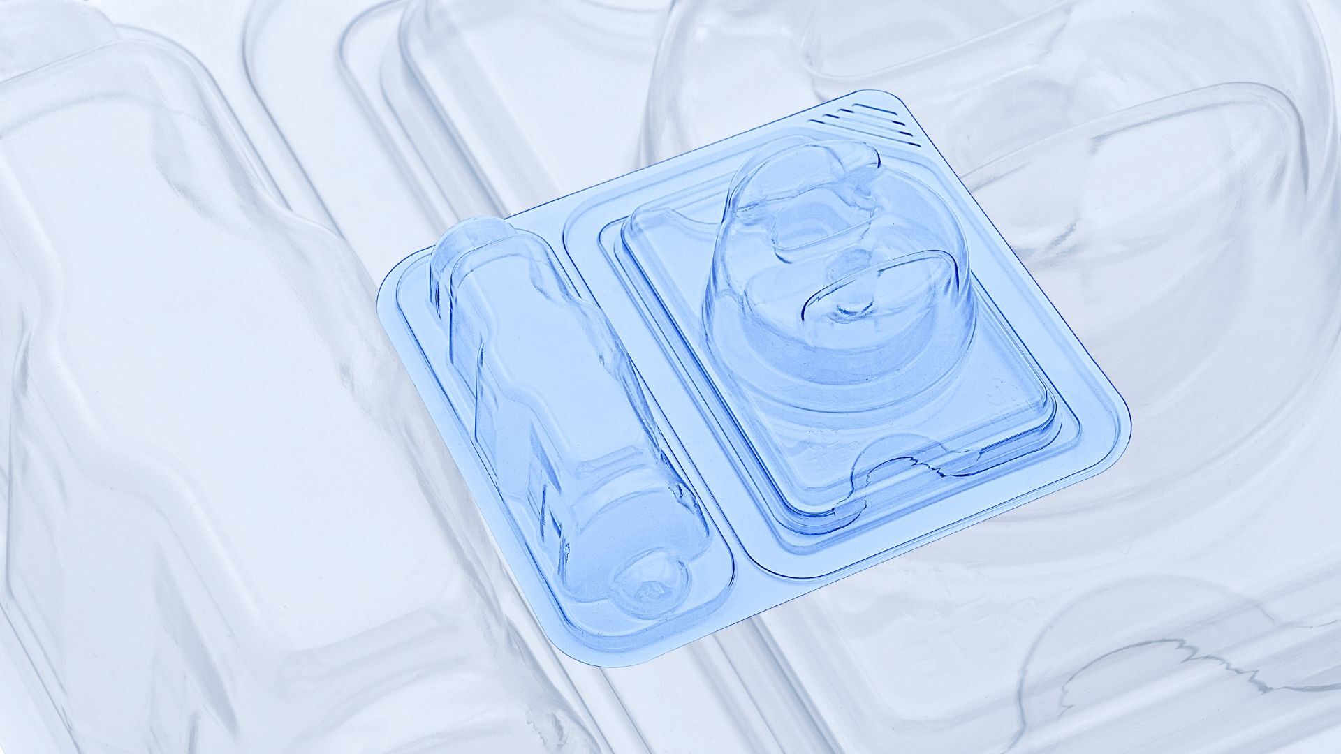Medical clamshell packaging