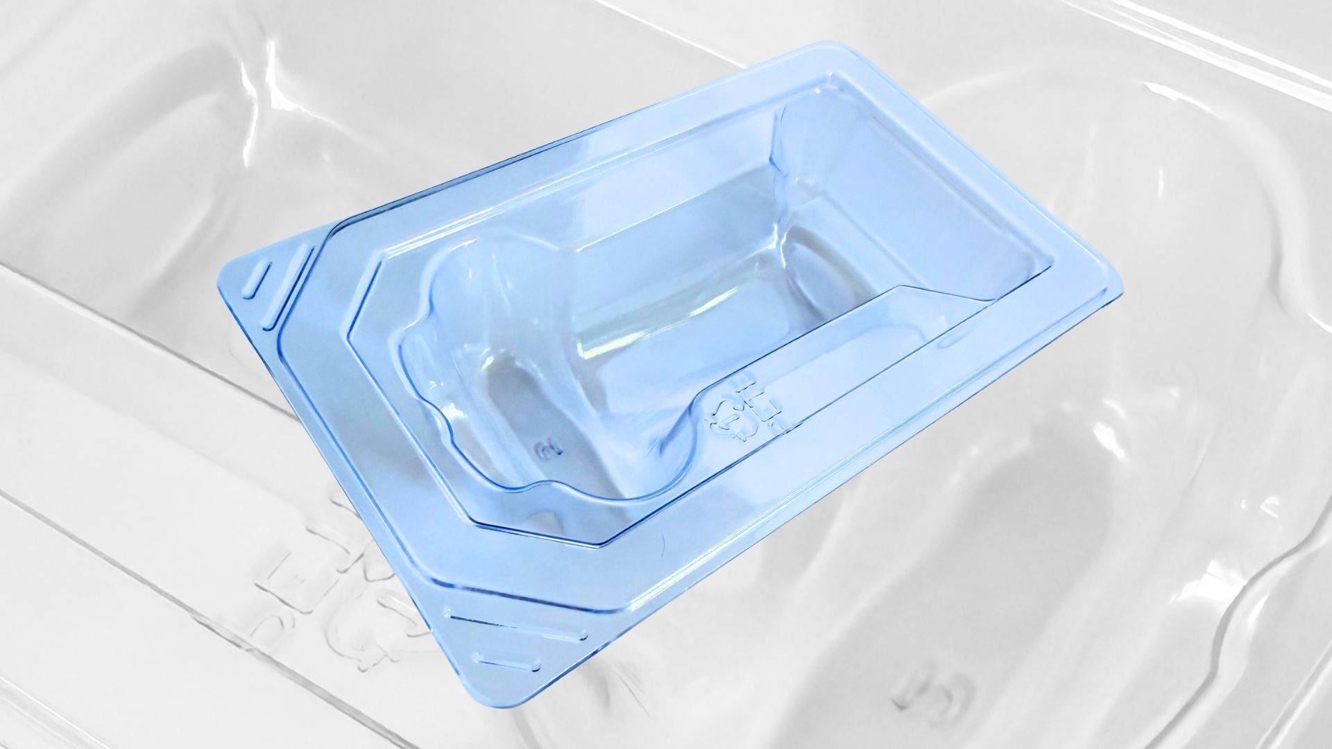 Medical trays and blisters