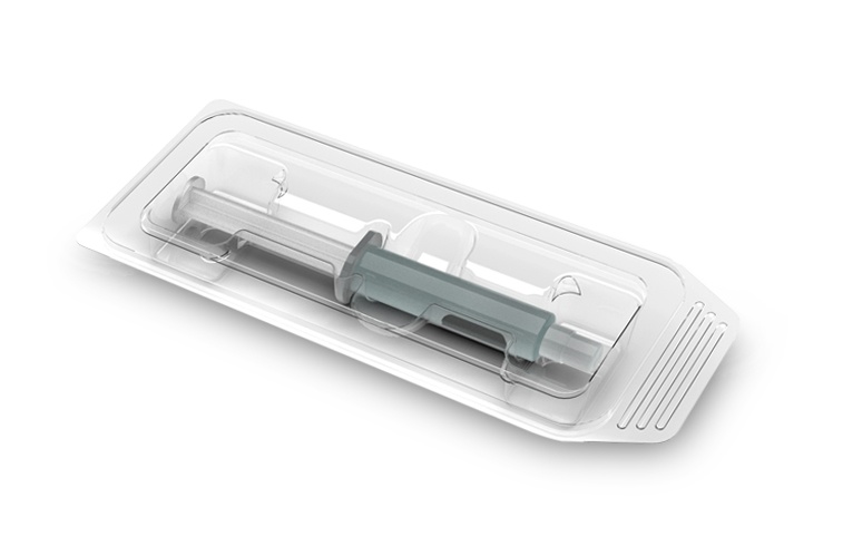 Medical syringe tray packaging